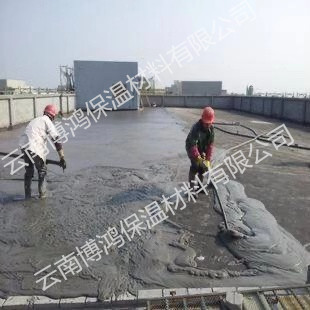 水泥發(fā)泡施工屋頂隔熱方案